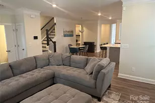 2004 Blewett Dr, Charlotte, NC 28269 - Photo 2