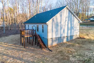 4000 Hoke St, Claremont, NC 28610 - Photo 8