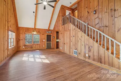 102 Knobster Way, Glenville, NC 28736 - Photo 6