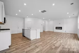 807 Olde England Ln, Lincolnton, NC 28092 - Photo 4