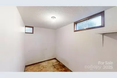 707 Lickskillet Road, Burnsville, NC 28714 - Photo 26