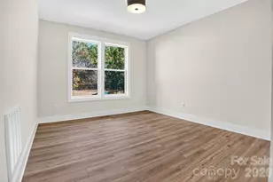 51 Windsor Dr, Taylorsville, NC 28681 - Photo 12