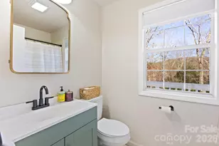 124 Flat Creek Dr, Lake Toxaway, NC 28747 - Photo 6