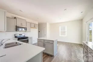 2116 Vanderlyn St, Monroe, NC 28112 - Photo 6