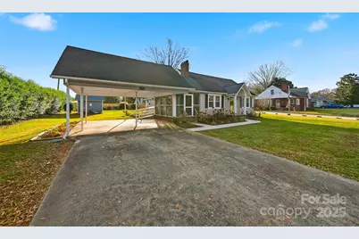 33 20th Avenue NW, Hickory, NC 28601 - Photo 36