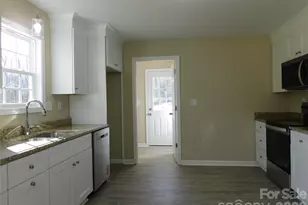 216 McClain St, York, SC 29745 - Photo 10