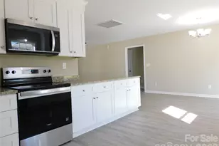 216 McClain St, York, SC 29745 - Photo 10