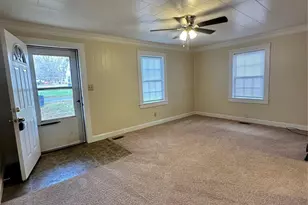 323 W Bingham St, Statesville, NC 28677 - Photo 10