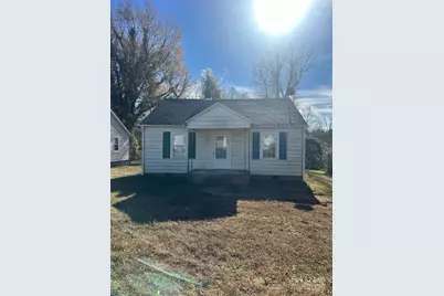 323 W Bingham Street, Statesville, NC 28677 - Photo 1