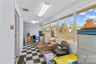 1120 Davie Avenue, Statesville, NC 28677 - Photo 14