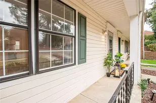 8839 Hunter Ridge Dr, Charlotte, NC 28226 - Photo 4