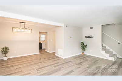 8839 Hunter Ridge Drive, Charlotte, NC 28226 - Photo 8