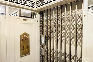 301 W 10th St, Charlotte, NC 28202 - Photo 6