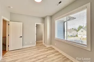 13038 John Bostar Ln, Charlotte, NC 28215 - Photo 26