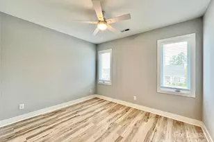 13038 John Bostar Ln, Charlotte, NC 28215 - Photo 18