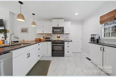 4687 Ransom Drive, Conover, NC 28613 - Photo 12