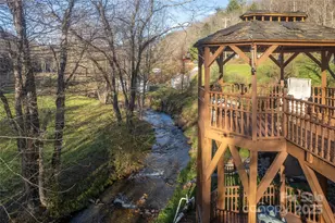 814 Barkers Creek Rd, Whittier, NC 28789 - Photo 12