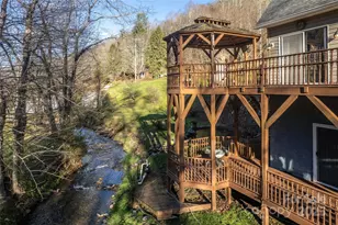 814 Barkers Creek Rd, Whittier, NC 28789 - Photo 10