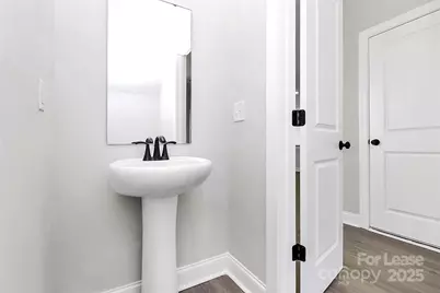 7019 Jerimoth Drive, Charlotte, NC 28215 - Photo 8