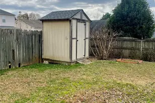 3823 Thomas Ridge Dr, Charlotte, NC 28269 - Photo 4