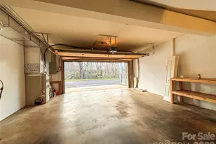 1011 21st Ave NE, Hickory, NC 28601 - Photo 28