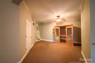 1011 21st Ave NE, Hickory, NC 28601 - Photo 22