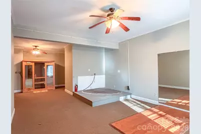 1011 21st Avenue NE, Hickory, NC 28601 - Photo 24