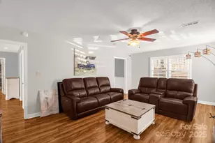 438 Valley Meade Dr, Kernersville, NC 27284 - Photo 8