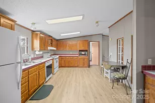 583 Eufola Rd, Statesville, NC 28677 - Photo 4