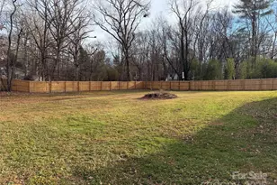 401 Bradshaw Ave, Hendersonville, NC 28792 - Photo 42