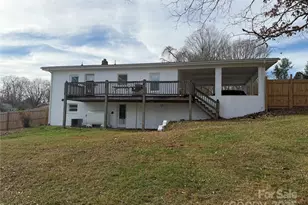 401 Bradshaw Ave, Hendersonville, NC 28792 - Photo 36