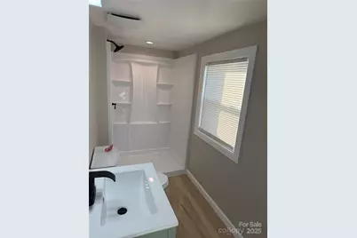 401 Bradshaw Avenue, Hendersonville, NC 28792 - Photo 28