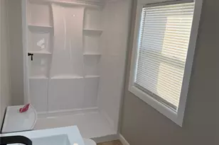 401 Bradshaw Ave, Hendersonville, NC 28792 - Photo 28