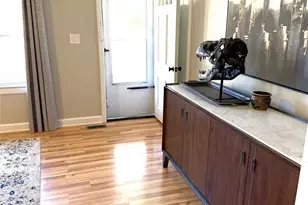 401 Bradshaw Ave, Hendersonville, NC 28792 - Photo 6