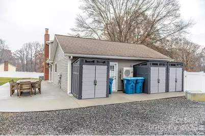 1827 Kincaid Court, Hickory, NC 28602 - Photo 44