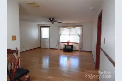 106 Belleview Drive NE, Conover, NC 28613 - Photo 8