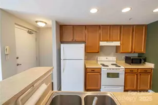 3953 Picasso Court, Charlotte, NC 28205 - Photo 8