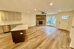 7401 Sheffingdell Dr, Charlotte, NC 28226 - Photo 10