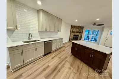 7401 Sheffingdell Drive, Charlotte, NC 28226 - Photo 4