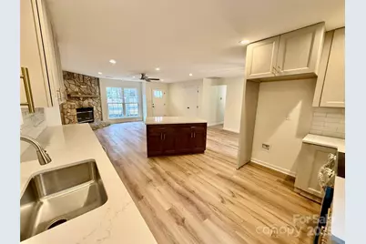 7401 Sheffingdell Drive, Charlotte, NC 28226 - Photo 8