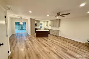 7401 Sheffingdell Dr, Charlotte, NC 28226 - Photo 14