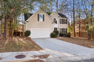 755 Sunset Point Dr, Rock Hill, SC 29732 - Photo 2