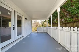 702 N 9th St, Bessemer City, NC 28016 - Photo 2