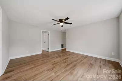 702 N 9th Street, Bessemer City, NC 28016 - Photo 16