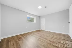 702 N 9th St, Bessemer City, NC 28016 - Photo 22