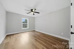 702 N 9th St, Bessemer City, NC 28016 - Photo 24