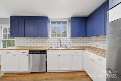 702 N 9th Street, Bessemer City, NC 28016 - Photo 12