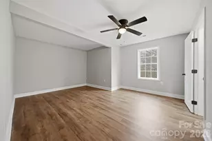 702 N 9th St, Bessemer City, NC 28016 - Photo 14