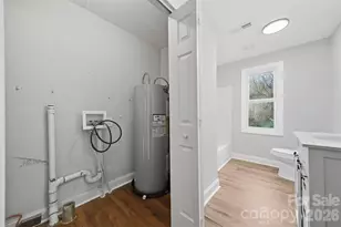 702 N 9th St, Bessemer City, NC 28016 - Photo 32