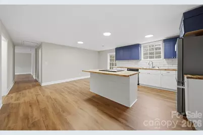 702 N 9th Street, Bessemer City, NC 28016 - Photo 8